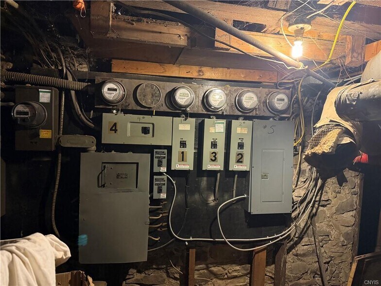 More Photos Of 56 Main St, Camden General Retail For Sale