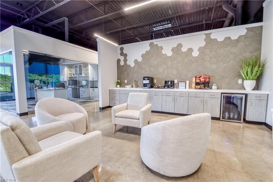 More Photos Of 8425 Station St, Mentor Freestanding For Sale