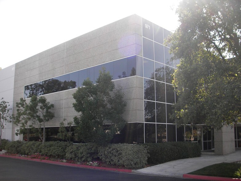 More Photos Of 971 Calle Negocio, San Clemente Light Manufacturing For Lease