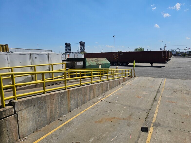 More Photos Of 36 N Hackensack Ave, Kearny Truck Terminal For Lease