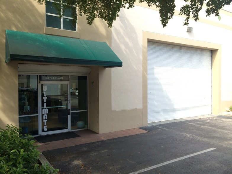 More Photos Of 3030-3050 NW 82nd Ave, Miami Showroom For Sale