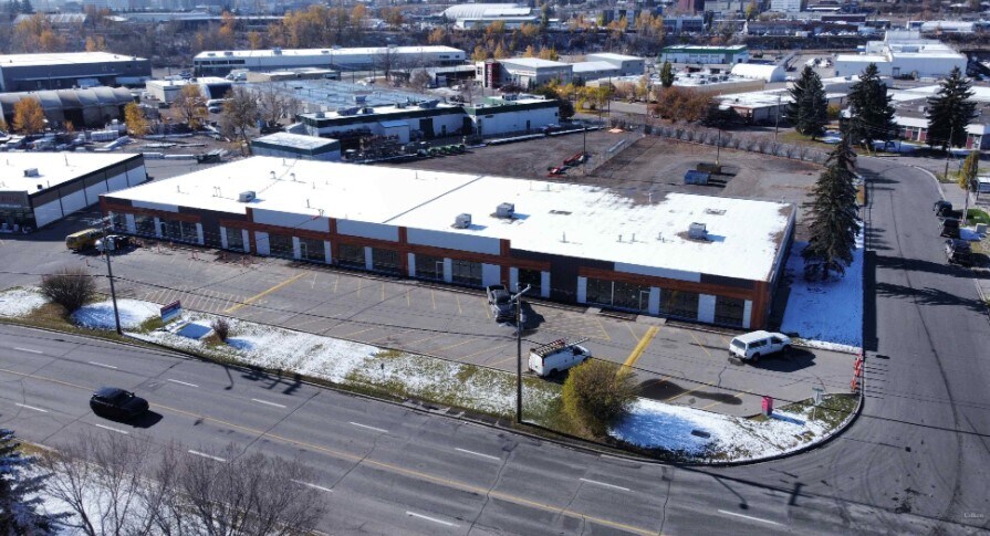 Primary Photo Of 4415-4417 Manhattan Rd SE, Calgary Warehouse For Lease