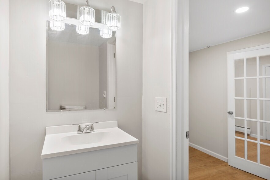 More Photos Of 205 Delaware Ave, Delmar Loft Creative Space For Lease