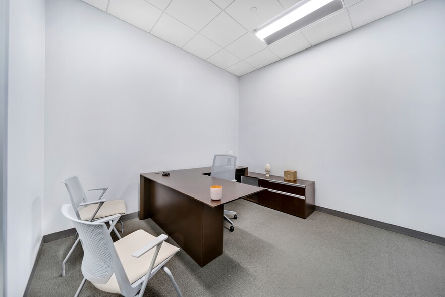 More Photos Of 1501 Biscayne Blvd, Miami Office Residential For Lease