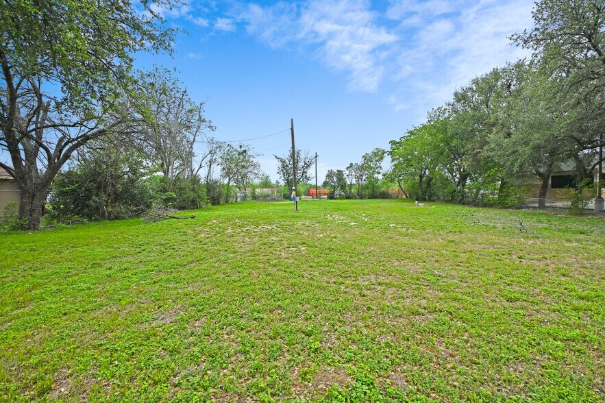 More Photos Of 1426 S State Highway 46, New Braunfels Land For Sale