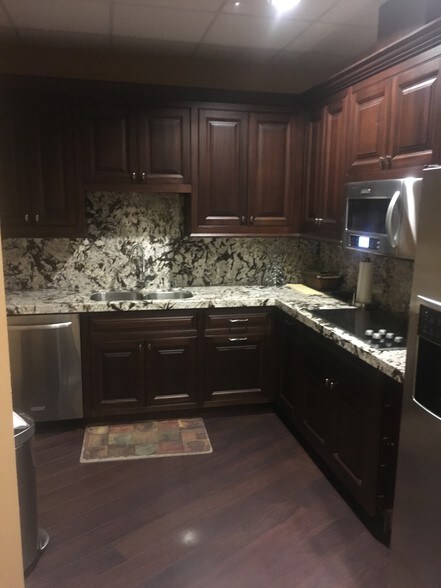 More Photos Of 71713 Hwy 111, Rancho Mirage Office For Sale