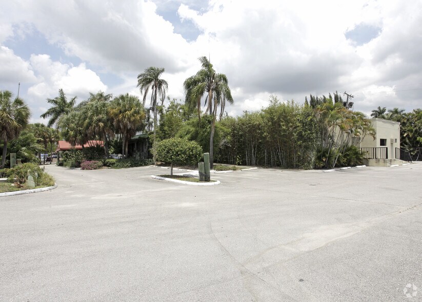 More Photos Of 6255 Stirling Rd, Davie Restaurant For Sale