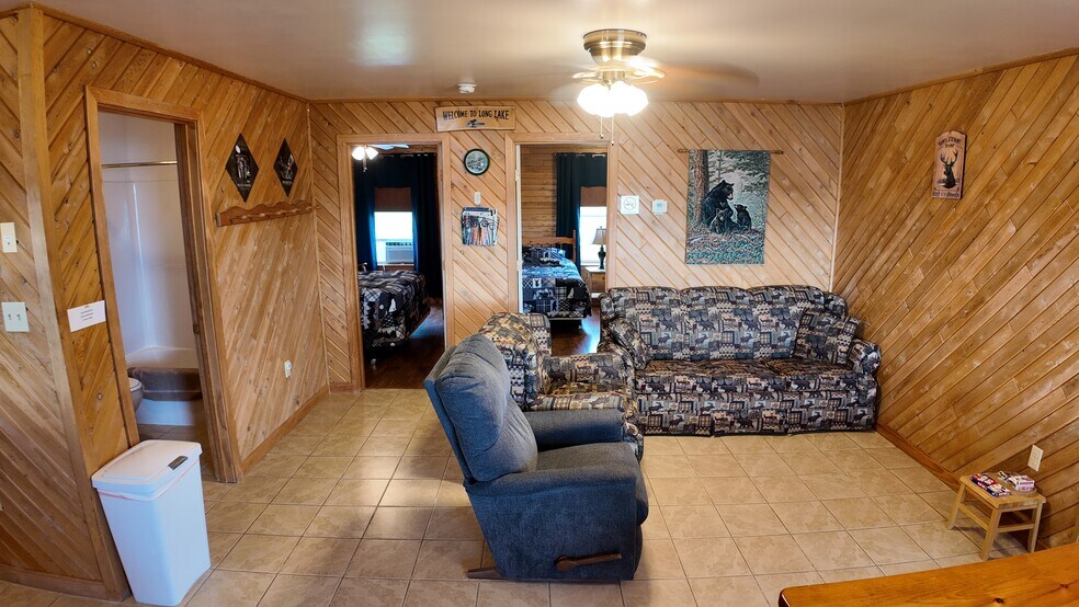 More Photos Of 109 Sinclair Rd, Sinclair Sports And Entertainment For Sale