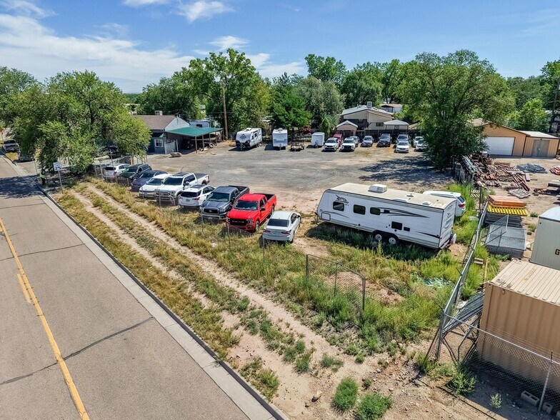 More Photos Of 1992 Aspen Cir, Pueblo Auto Repair For Sale