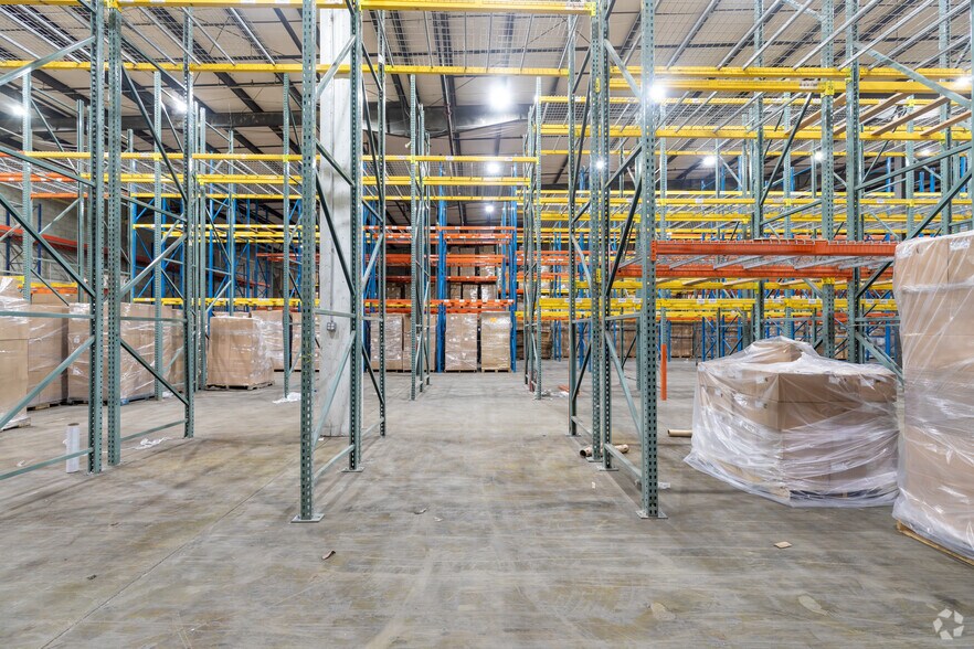 More Photos Of 475 Oberlin Ave S, Lakewood Warehouse For Lease