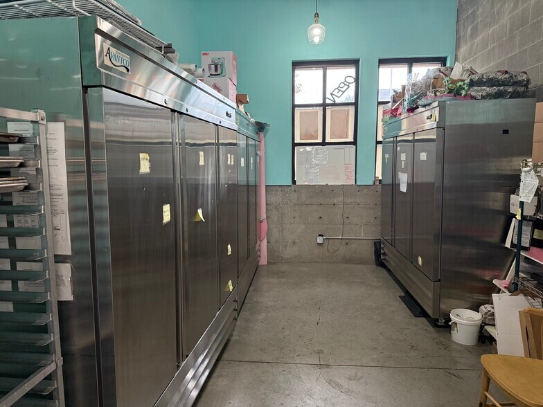 More Photos Of 13203 SE 172nd Ave, Happy Valley General Retail For Lease