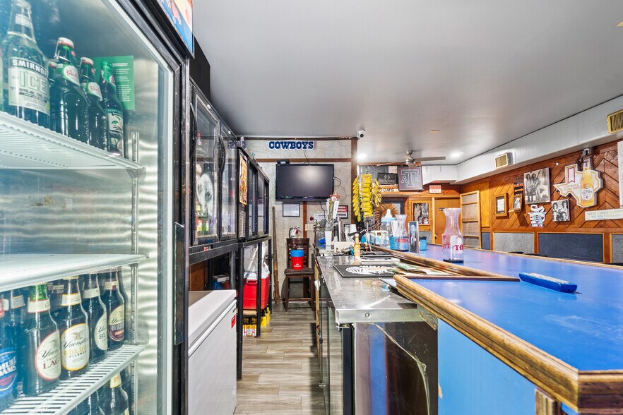 More Photos Of 107 E Park Ave, Pharr Sports And Entertainment For Sale