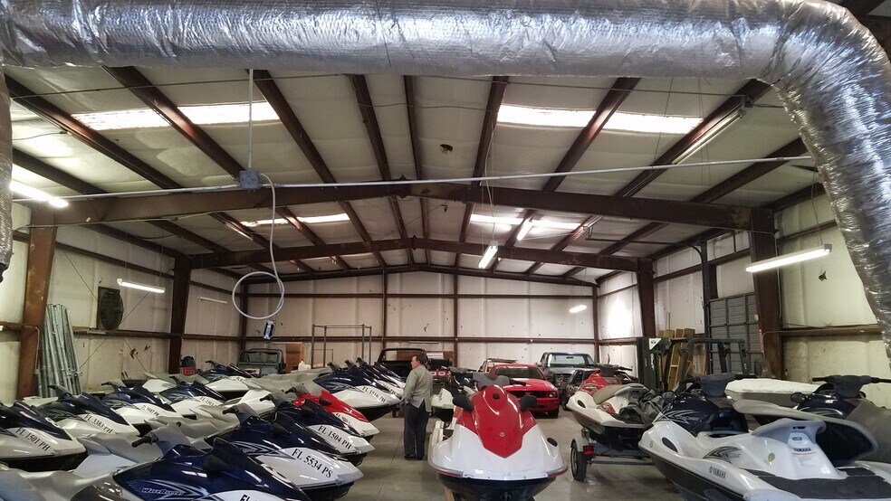 More Photos Of 4073 Nine McFarland Dr, Alpharetta Warehouse For Lease