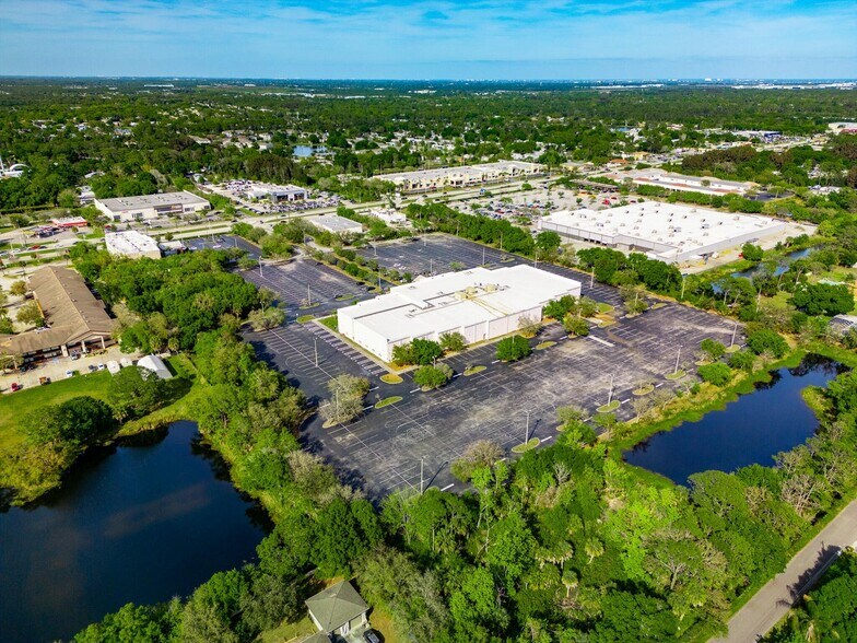 More Photos Of 4345 W New Haven Ave, Melbourne Movie Theatre For Sale