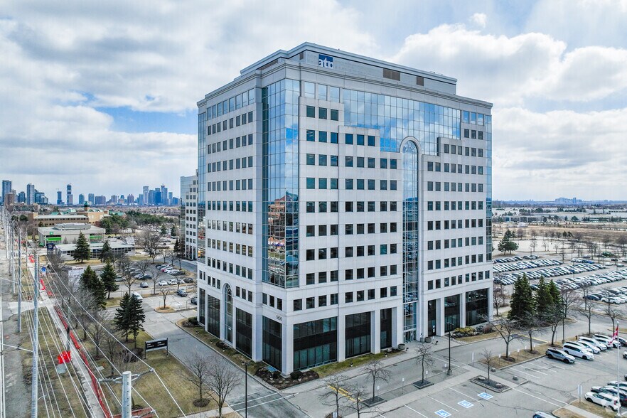 More Photos Of 5800 Hurontario St, Mississauga Office For Lease