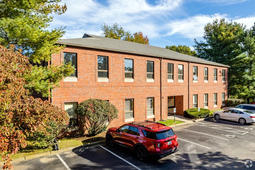 More Photos Of 875 Centerville Rd, Warwick Business Park For Sale