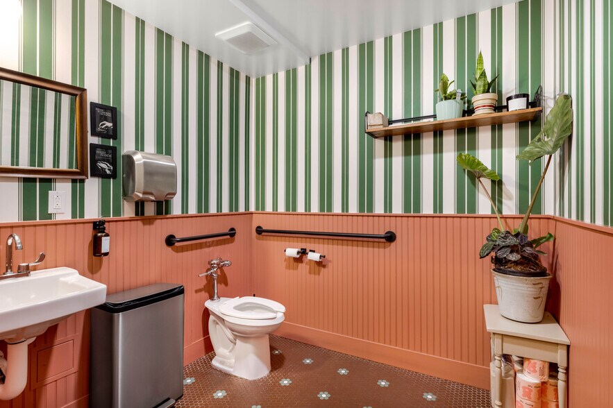 More Photos Of 345 Greenwich St, New York Apartments For Sale