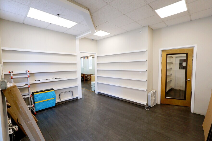 More Photos Of 60 Border St, East Boston Warehouse For Lease