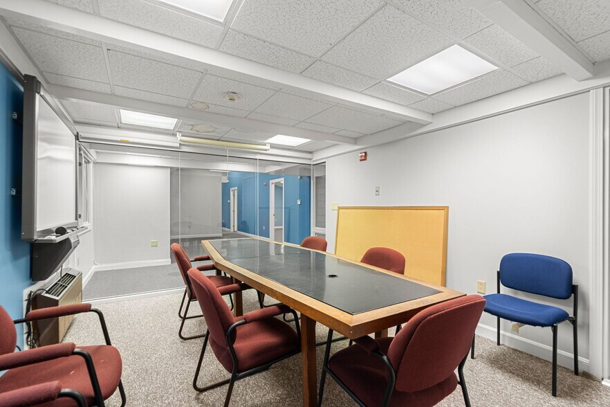 More Photos Of 398 Essex St, Beverly Loft Creative Space For Lease