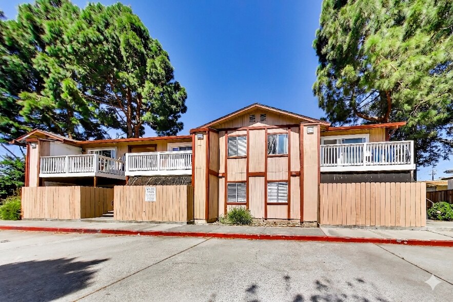 Primary Photo Of 22049 Hathaway Ave, Hayward Apartments For Sale