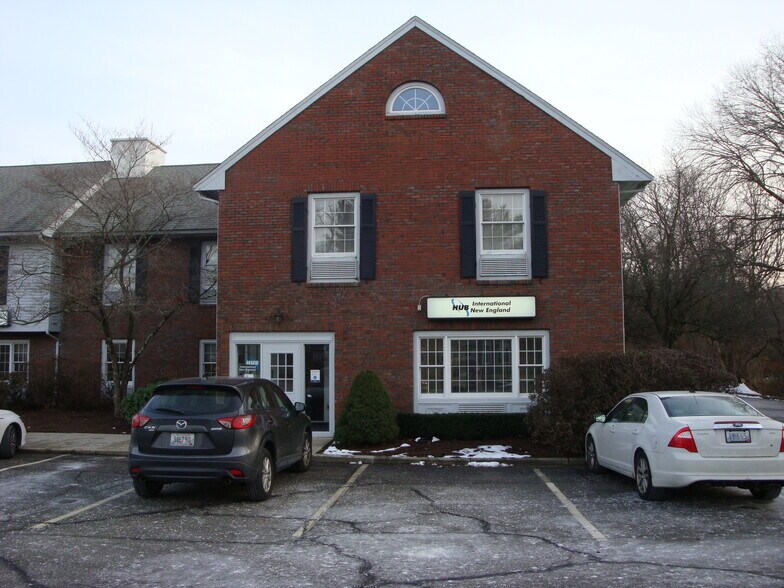 More Photos Of 555 Pleasant St, Attleboro Coworking Space