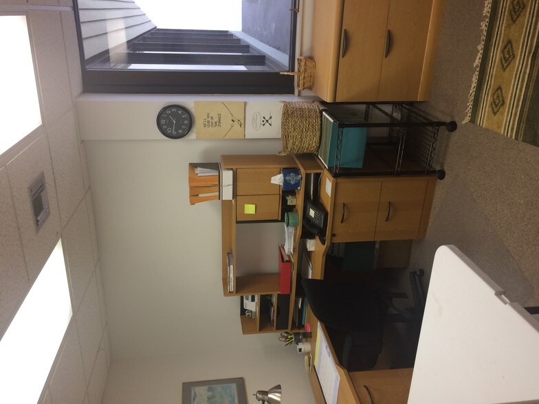 More Photos Of 2477 Stickney Point Rd, Sarasota Medical For Sale