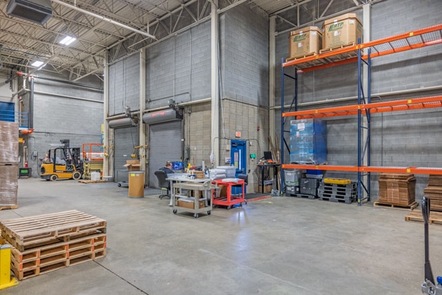 More Photos Of 230 Sardis Rd, Asheville Distribution For Sale