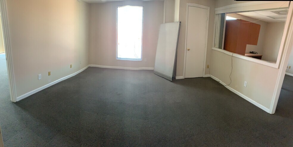 More Photos Of 2019 Sparkman Dr, Huntsville Office For Lease
