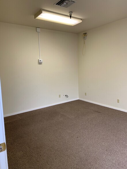 More Photos Of 320 Tesconi Cir, Santa Rosa Flex For Lease