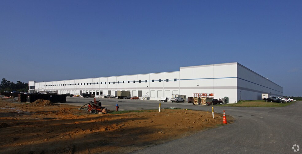 More Photos Of 25400 Old Mill Rd, Windsor Distribution For Sale