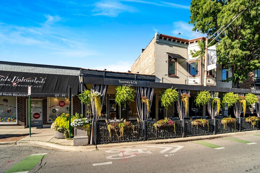 Primary Photo Of 818 North Blvd, Oak Park General Retail For Sale