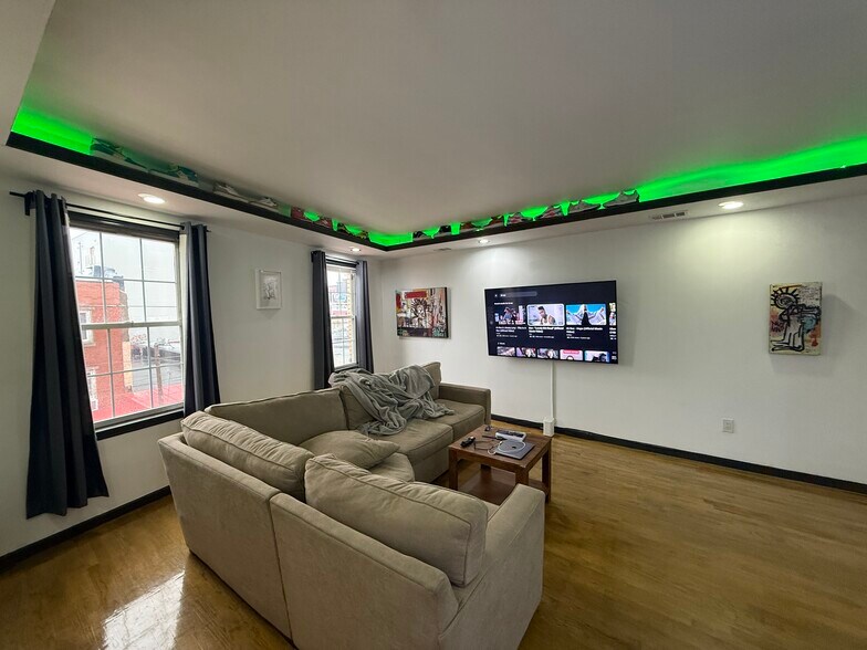 More Photos Of 1135 S 9th St, Philadelphia Storefront Retail Residential For Sale