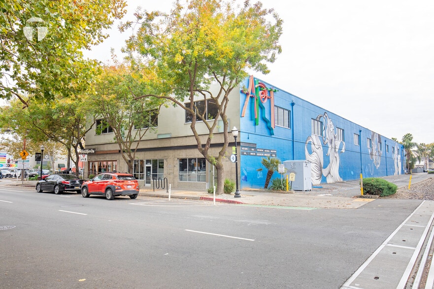 More Photos Of 1050 20th St, Sacramento Office For Lease