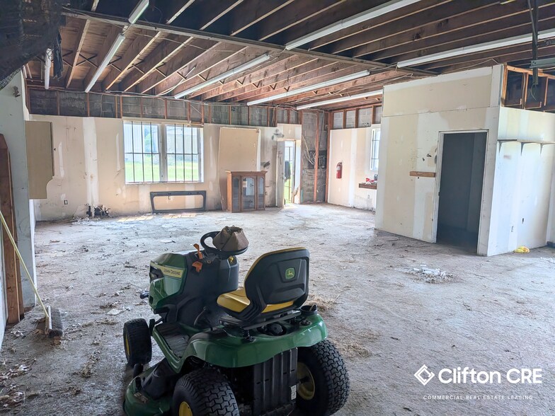 More Photos Of 131 Highway 539, Whiting Unknown For Lease