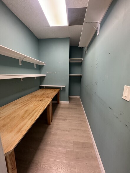 More Photos Of 238-244 S Oxford Ave, Los Angeles Unknown For Lease