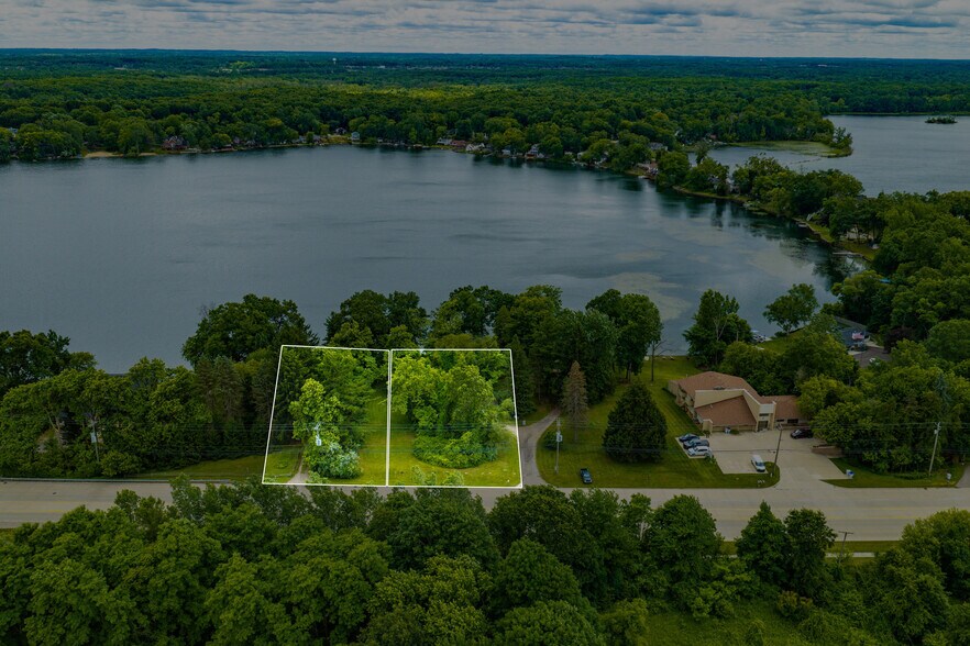 More Photos Of 11032 Grand River Rd, Brighton Office Residential For Sale