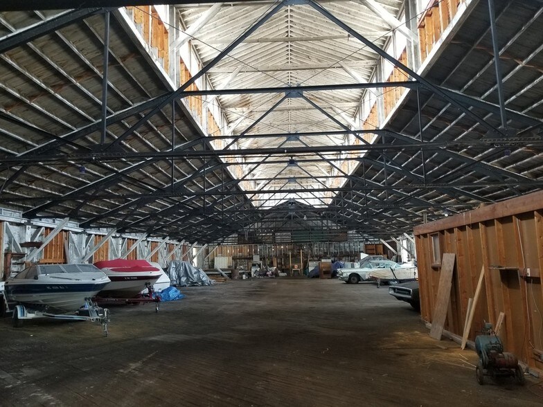 More Photos Of 700 Marquette St, Bay City Industrial For Sale