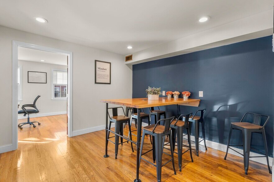 More Photos Of 51 N Main St, Southington Office For Lease