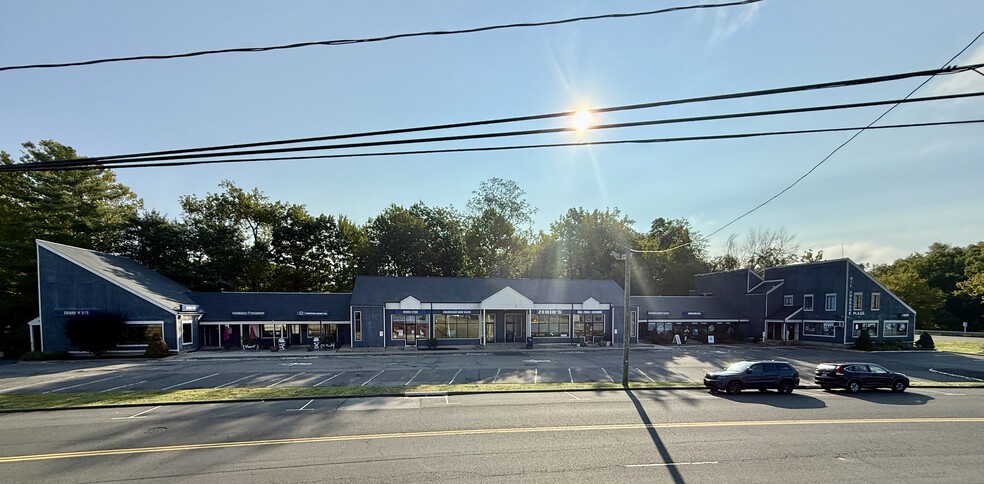 More Photos Of 2 Willowbrook Rd, Cromwell Unknown For Lease