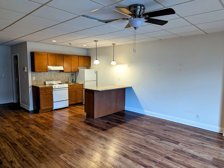 More Photos Of 14 Post Rd E, Westport General Retail For Sale