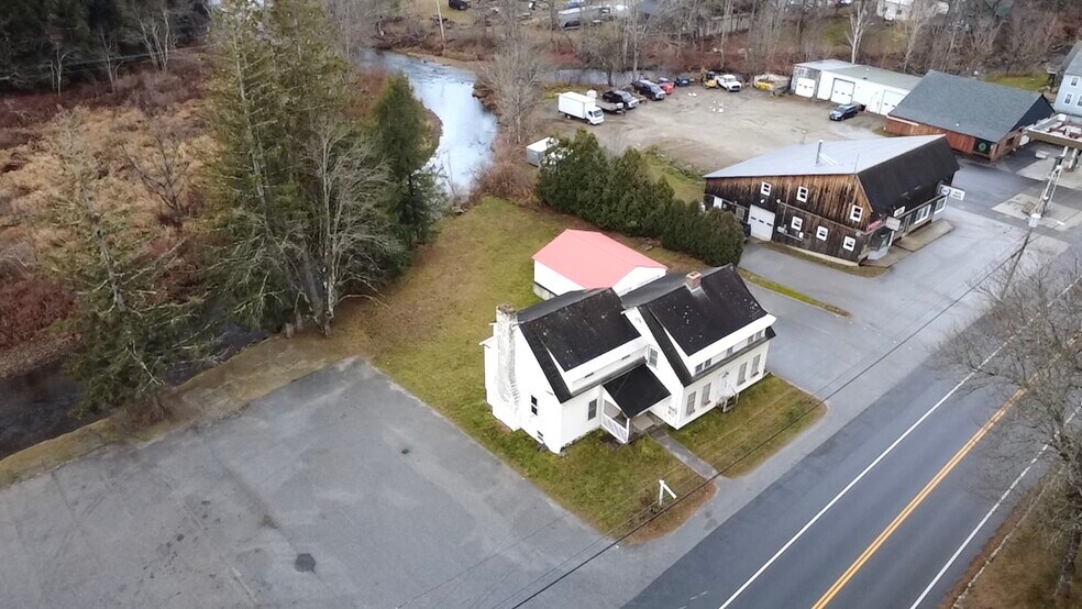More Photos Of 2072 Main st, Londonderry Apartments For Sale