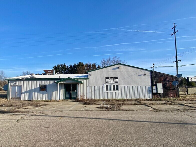 More Photos Of 1590 56th St, Fennville Restaurant For Sale