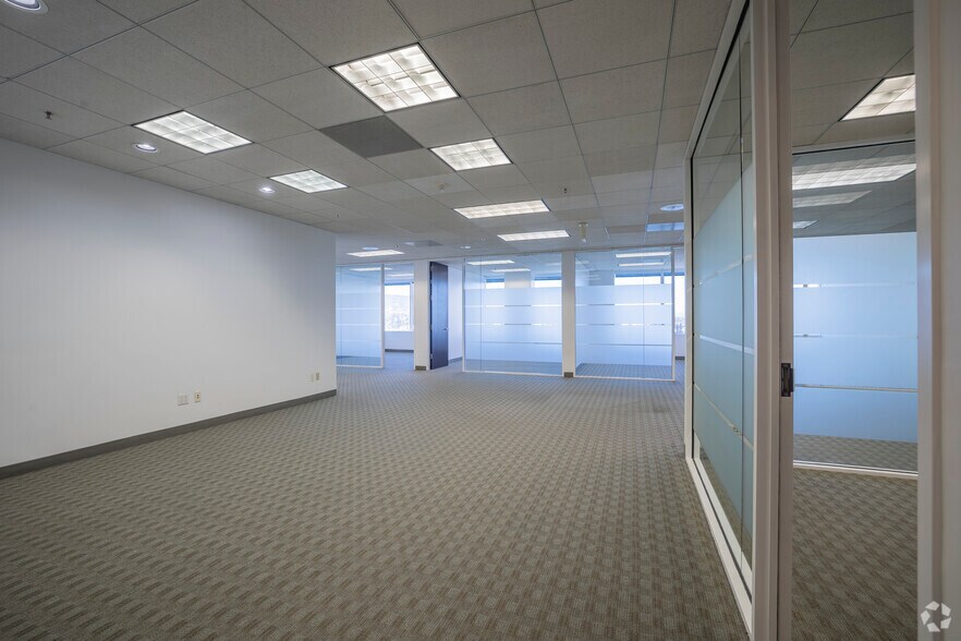 More Photos Of 1999 Harrison St, Oakland Coworking Space