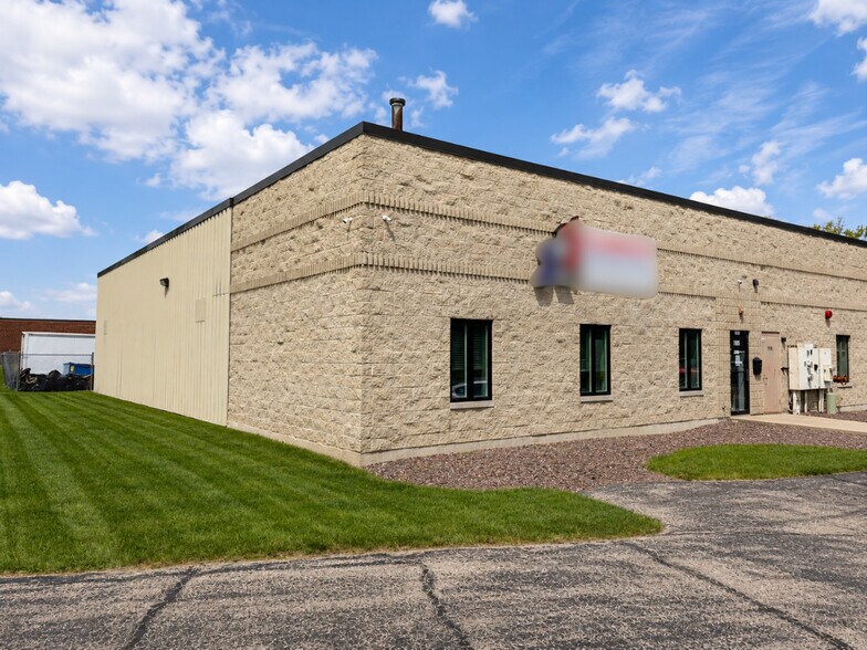 Primary Photo Of 1708-1718 S Park Ave, Streamwood Warehouse For Sale