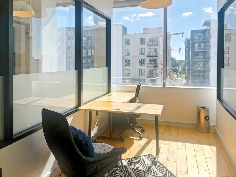 More Photos Of 1330 Lagoon Ave, Minneapolis Coworking Space