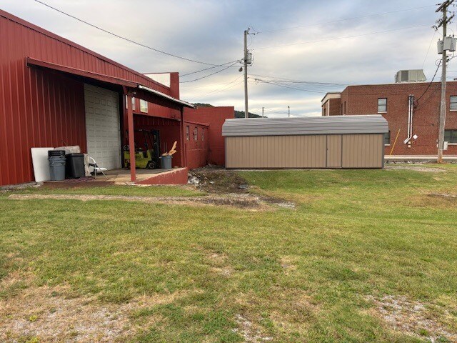 More Photos Of 401 S Cedar Ave, South Pittsburg Industrial For Sale