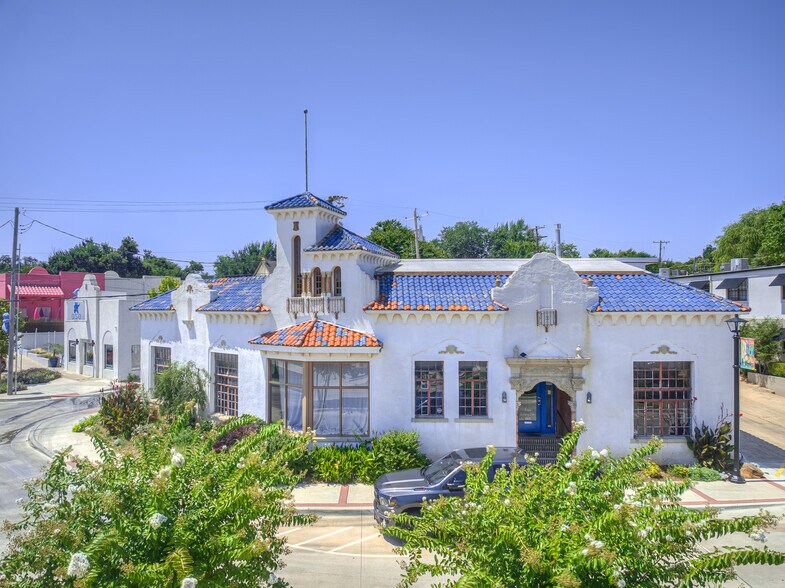 More Photos Of 2927 Paseo Dr, Oklahoma City Office For Lease