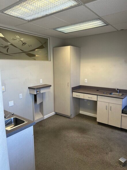 More Photos Of 493 Pleasant Valley Rd, Diamond Springs Medical For Lease