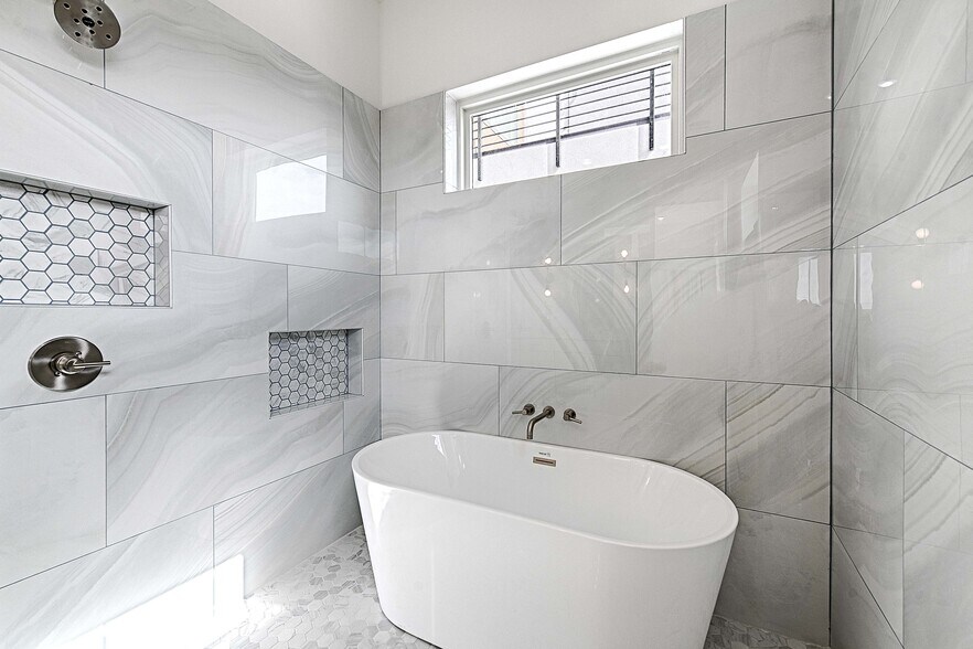 More Photos Of 4739 Gretna St, Dallas Apartments For Sale