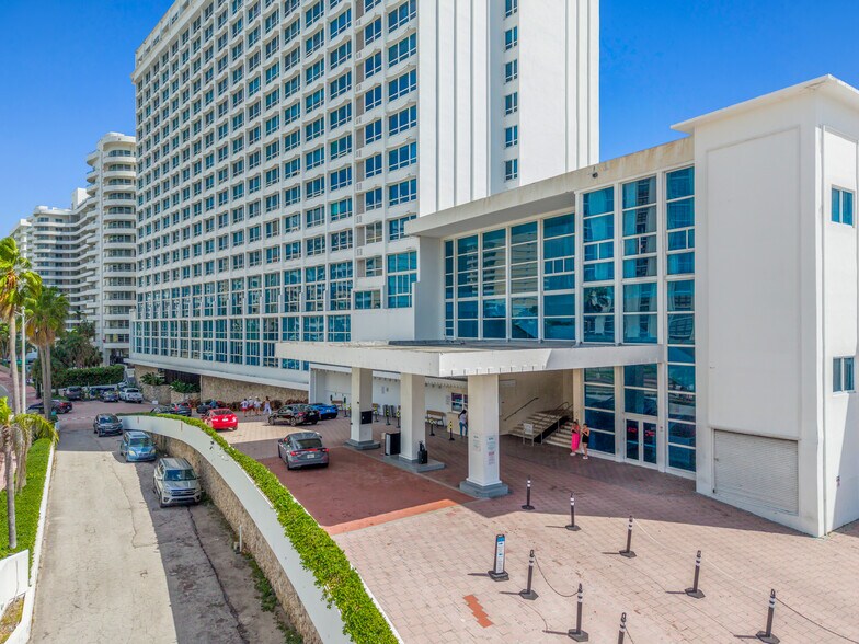 More Photos Of 5445 Collins Ave, Miami Beach Apartments For Sale